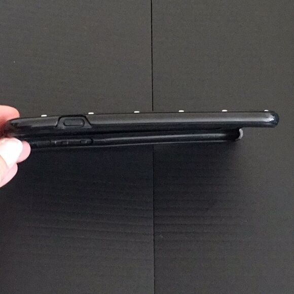 Kate Spade iPhone 6+ Larabee Dot Case (G) - Picture 6 of 6